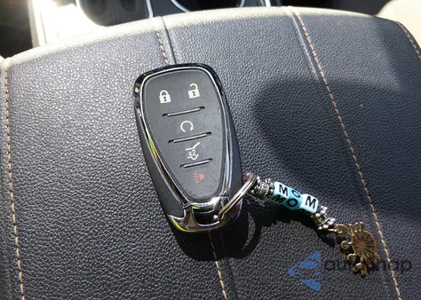 2020 Chevrolet Traverse Fwd Lt Cloth z USA, uszkodzony, nr VIN 1GNERGKW6LJ310505